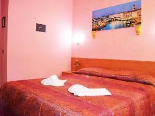 Pensión Hotel Domus Ferruccio Roma